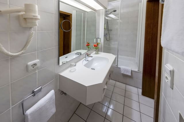 Standard Single Room, Non Smoking, City View