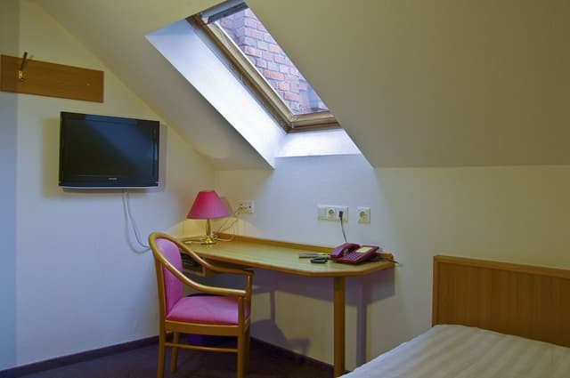 Economy Single Room