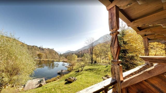 Family Room, 2 Bedrooms, Balcony, Mountain View (Cozy Sitting Corner)