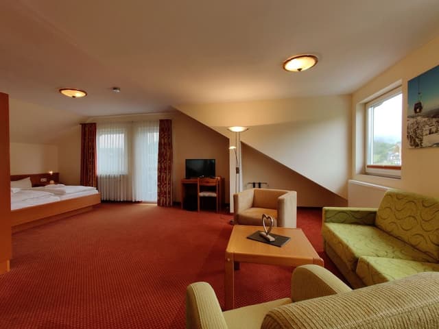 Family Room, Non Smoking, Hill View