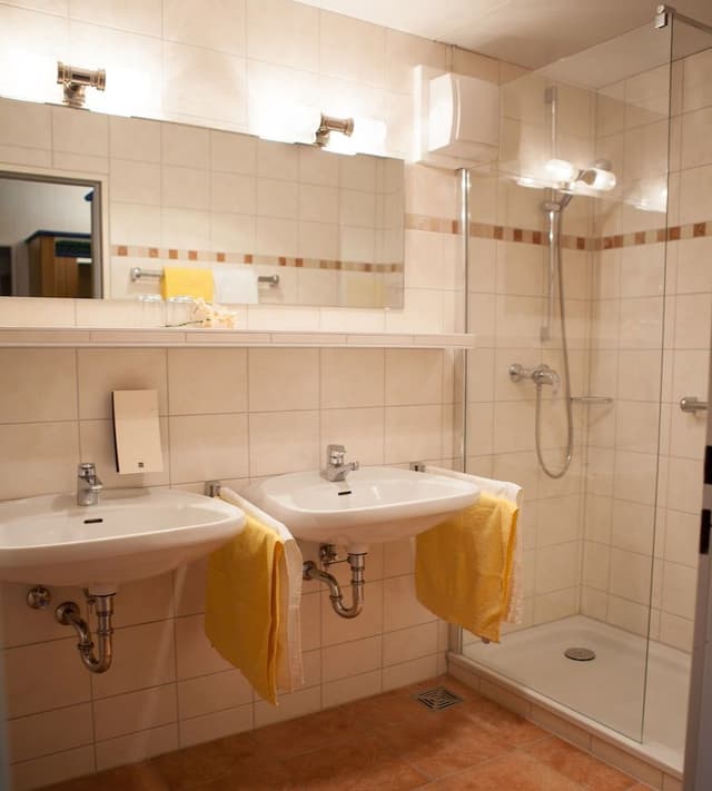 Standard Double Room, 1 Queen Bed