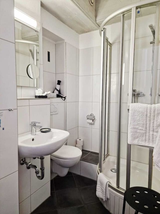 Comfort Double or Twin Room, Private Bathroom