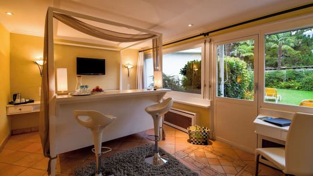 Standard Double Room, Terrace, Garden View