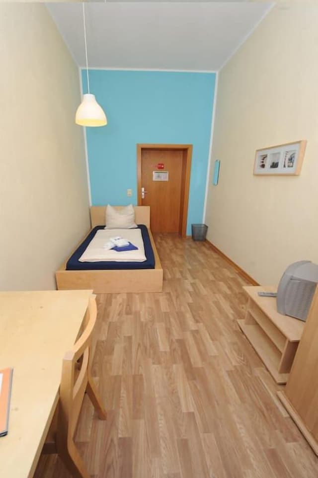 Single Room, Shared Bathroom