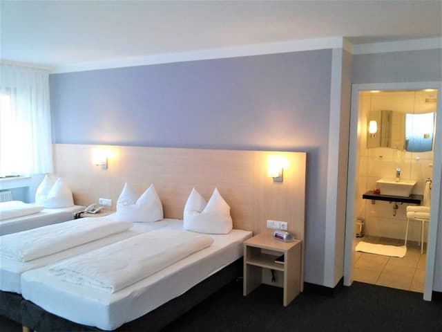 Triple Room