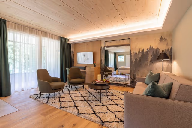 Deluxe Suite
