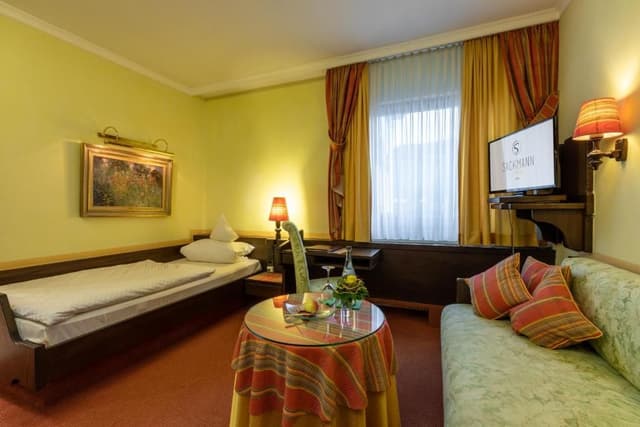 Classic Single Room