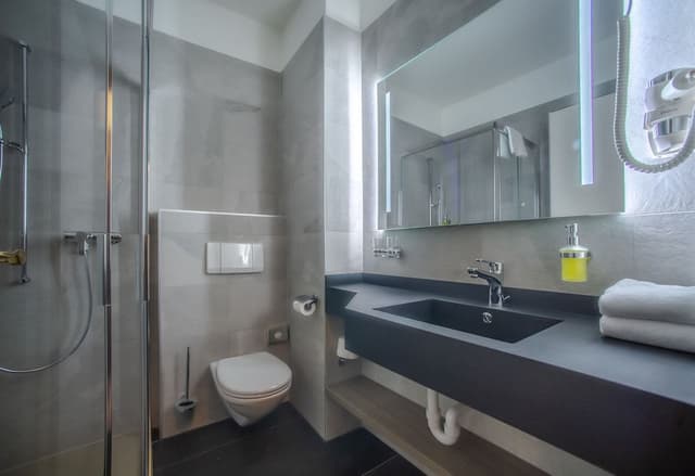 Comfort Double or Twin Room (Balcony)