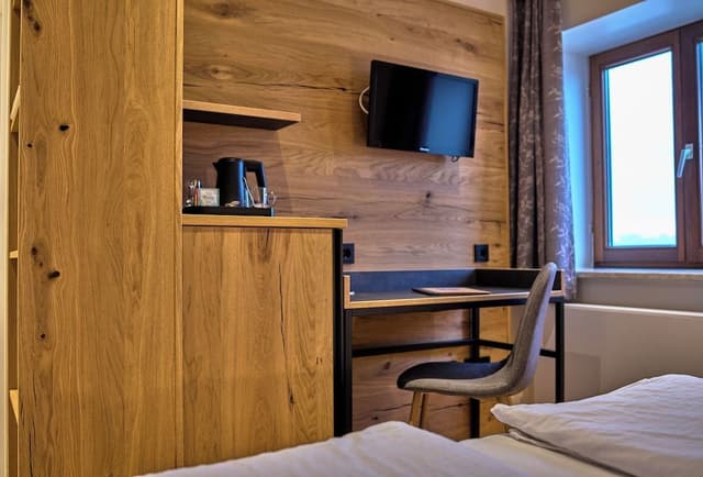 Economy Double or Twin Room