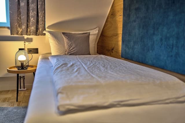 Economy Single Room