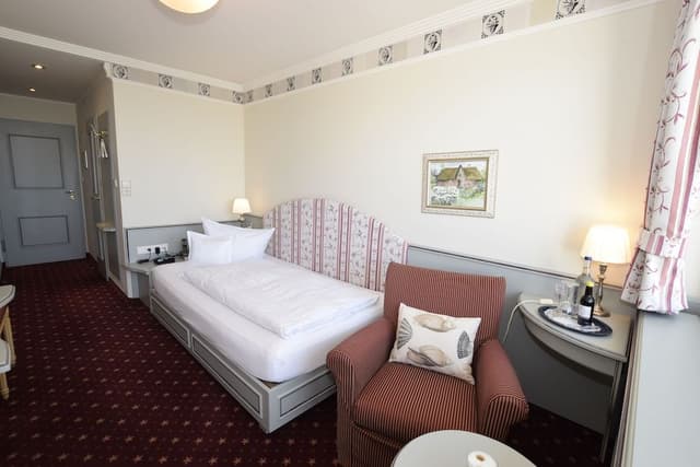 Deluxe Single Room, Balcony, Sea View
