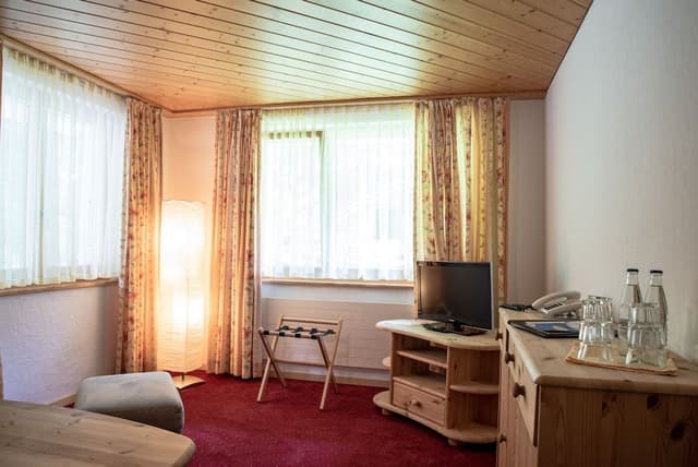 Premium-Family Room