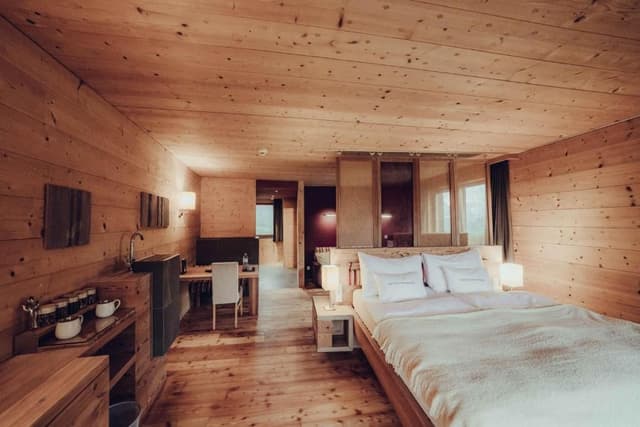 Sunny Suite