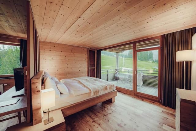 Sunny Suite