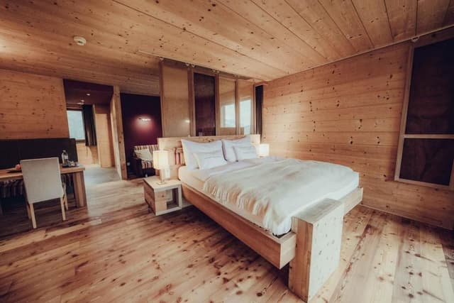 Sunny Suite