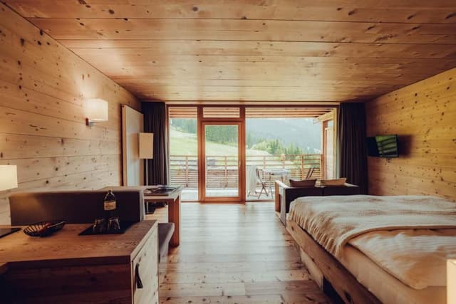 Hill Side Room