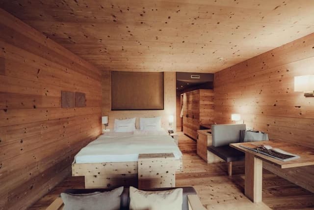 Hill Side Room
