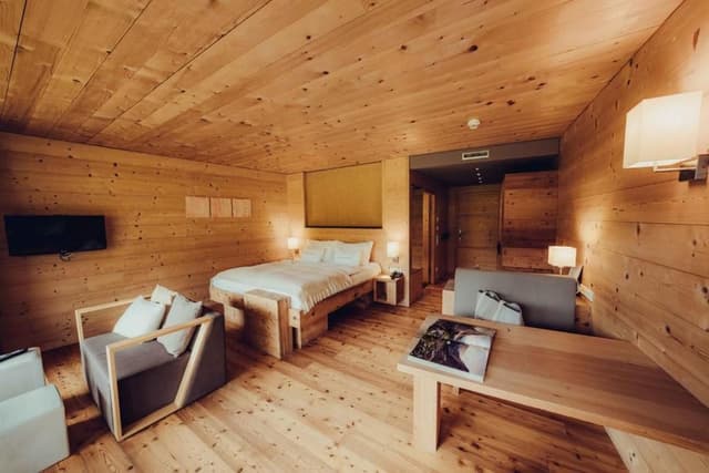 Hill Side Room