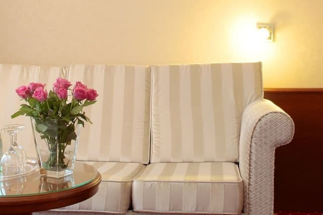 Classic Double or Twin Room, Non Smoking, Private Bathroom