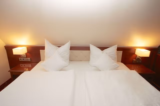 Classic Double or Twin Room, Non Smoking, Private Bathroom