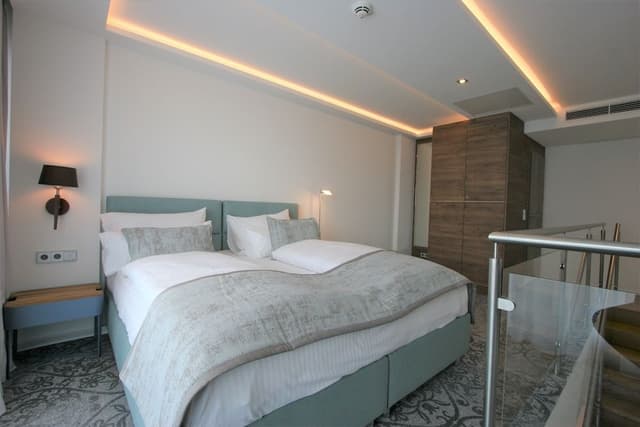 Deluxe Duplex, Beach View
