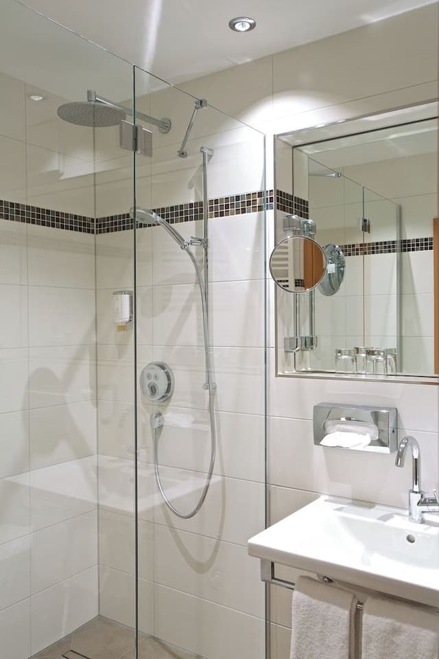 Deluxe Room, 1 Queen Bed with Sofa bed, Non Smoking, Air conditioning
