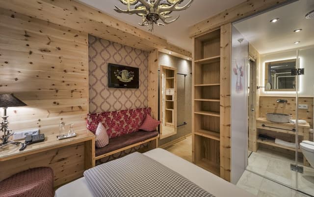 Premium Single Room