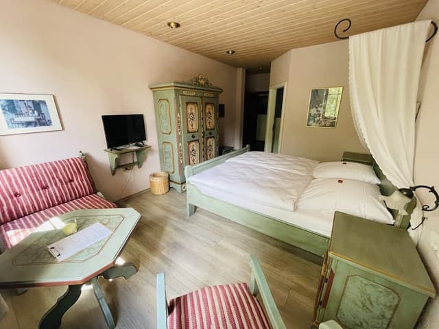 Classic Double Room