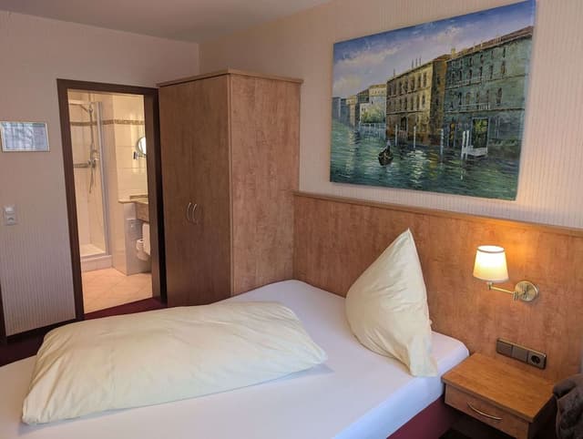 Comfort Single Room