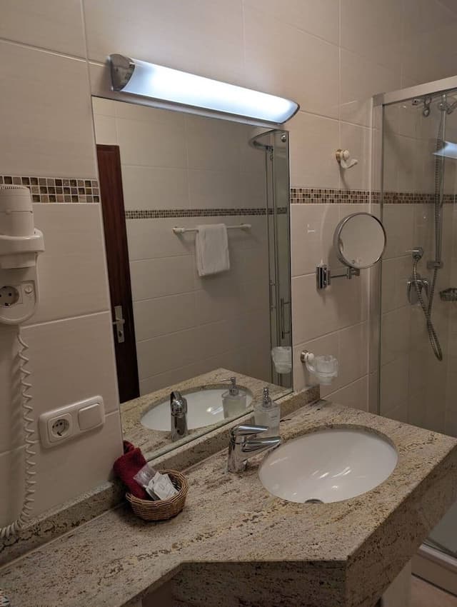 Classic Single Room