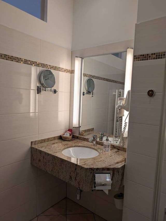 Comfort Single Room