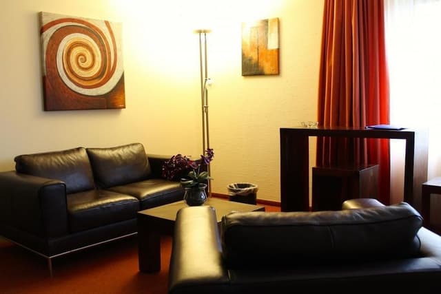 Junior Studio Suite