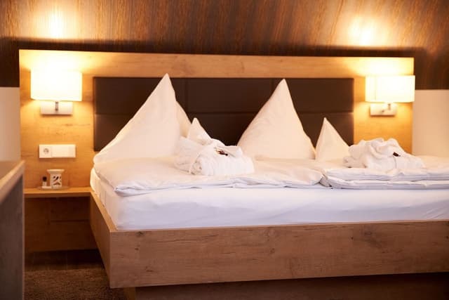 Deluxe Double Room, Non Smoking, Jetted Tub