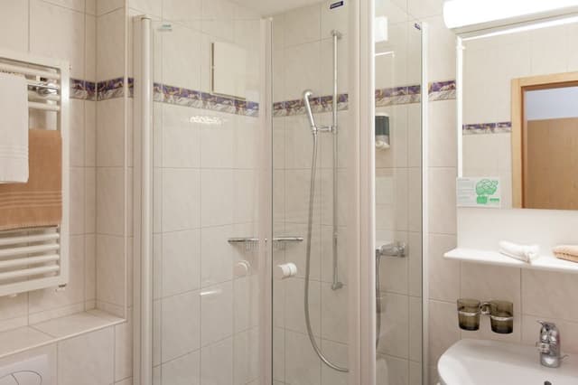Double Room, 2 Twin Beds, Non Smoking, Balcony