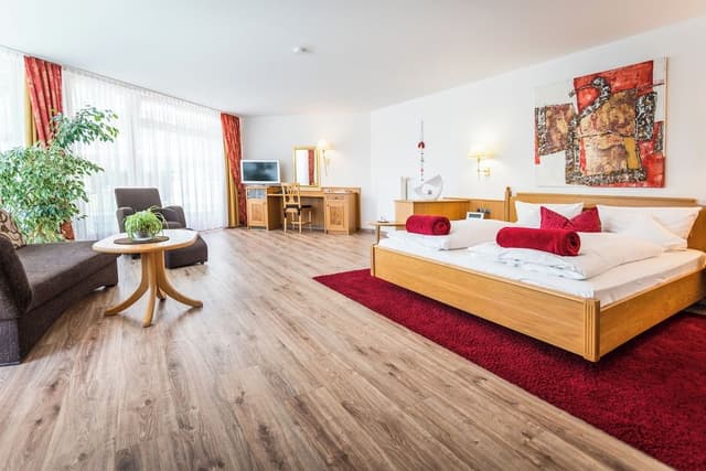 Junior Studio Suite