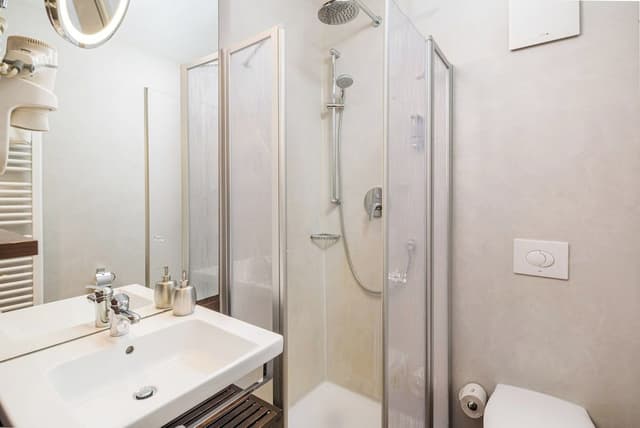 Classic Single Room