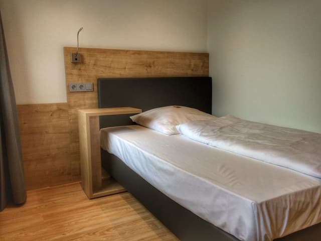 Classic Single Room