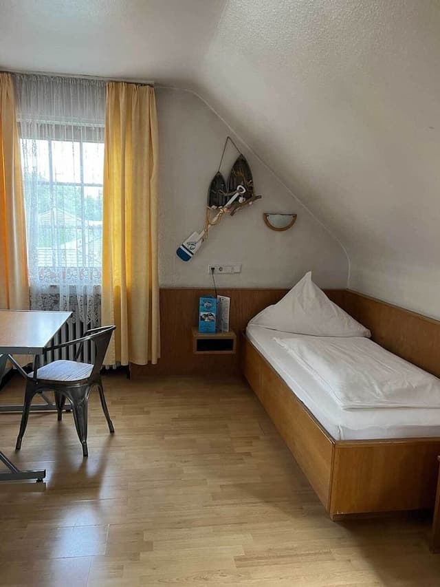 Standard Single Room