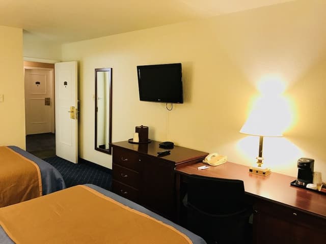 Standard Room, 2 Double Beds, Non Smoking