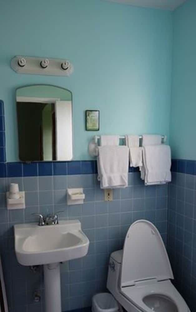 Deluxe Room, 1 King Bed