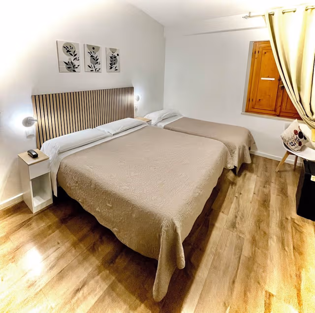 Triple Room