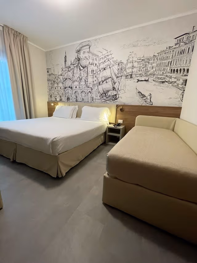 Comfort Triple Room