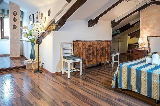 Family Room, Private Bathroom