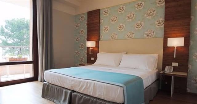 Panoramic Room, Balcony, Lake View (Prestige)