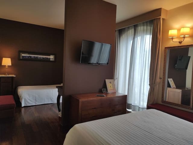 Junior Suite, Jetted Tub