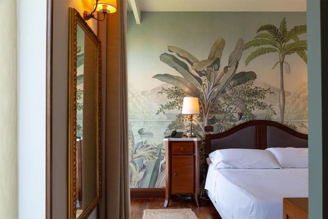 Junior Suite, Jetted Tub