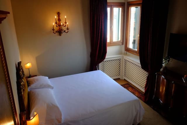 Superior Double Room, Terrace, Canal View