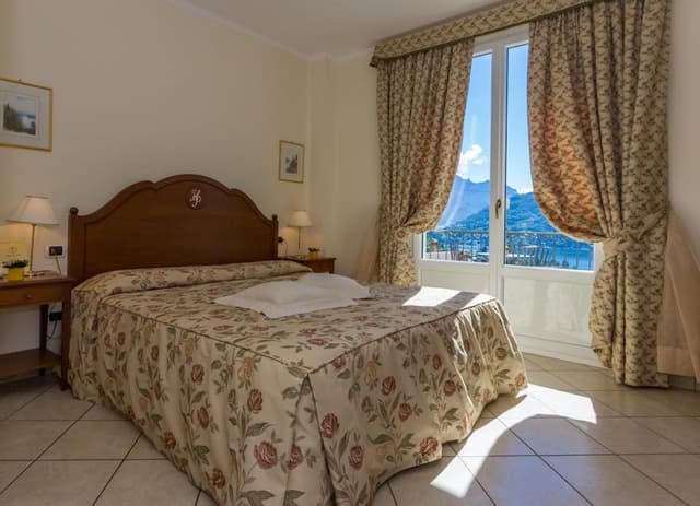 Double Room, Lake View