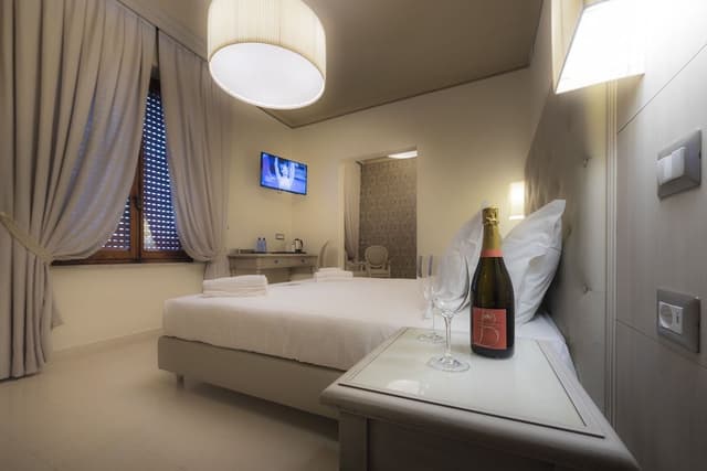 Junior Suite, City View