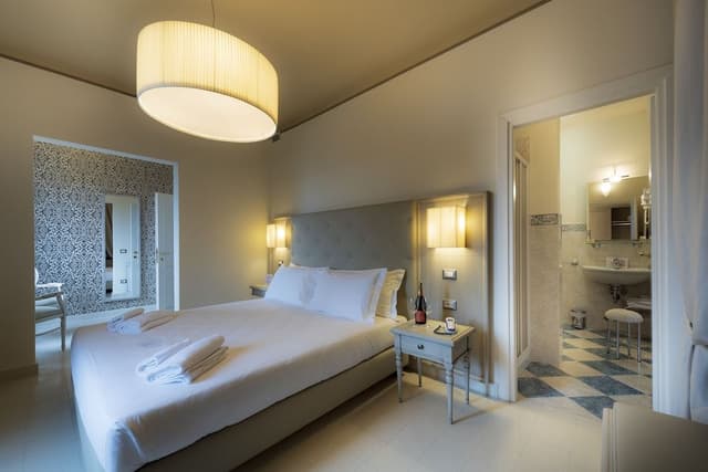 Junior Suite, City View